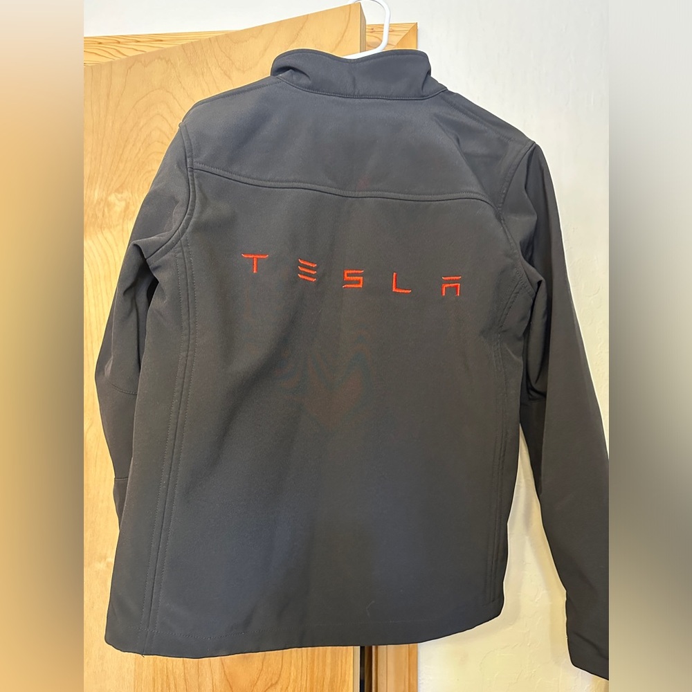 Like New! Women’s Tesla Corp Jacket